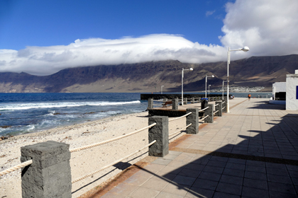 La playa delante de la casa